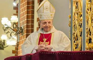 photo_5361954154806899502_m