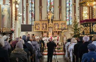 photo_5361954154806899504_m